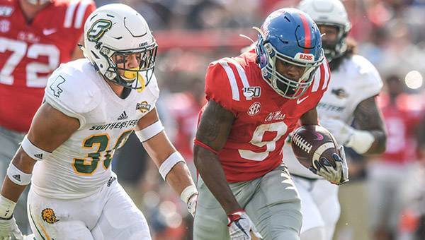 Ole Miss Duo Lands on Award Watchlists