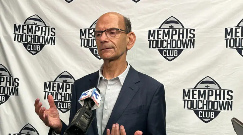 Finebaum expects Rebels to play in College Football Playoffs 