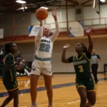 Langford scores 31 as MUW women’s basketball beats Eureka 88-61 Langford lights up Eureka; Owls win, 88-61