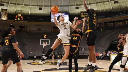 Women’s Basketball Falls to Troy on the Road