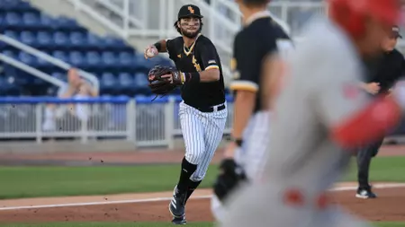 Southern Miss Completes Sweep at Round Rock Classic with 5-1 Win over Baylor Baseball Completes Three-Game Sweep at Round Rock Classic with 5-1 Win over Baylor
