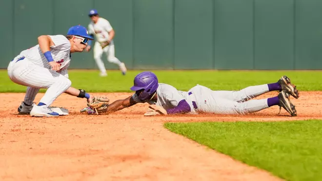 Huskies Claim Series with Saturday Win