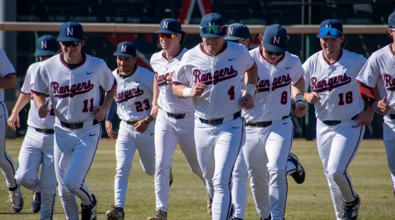 Baseball picks up second sweep of the year after taking Saturday double header from Illinois Central