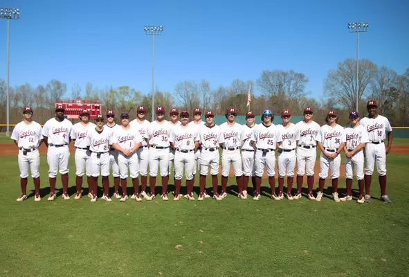 Hinds Baseball Sweeps SAU Tech in Doubleheader on Sophomore Day Hinds Baseball Powers Past SAU Tech Twice on Sophomore Day