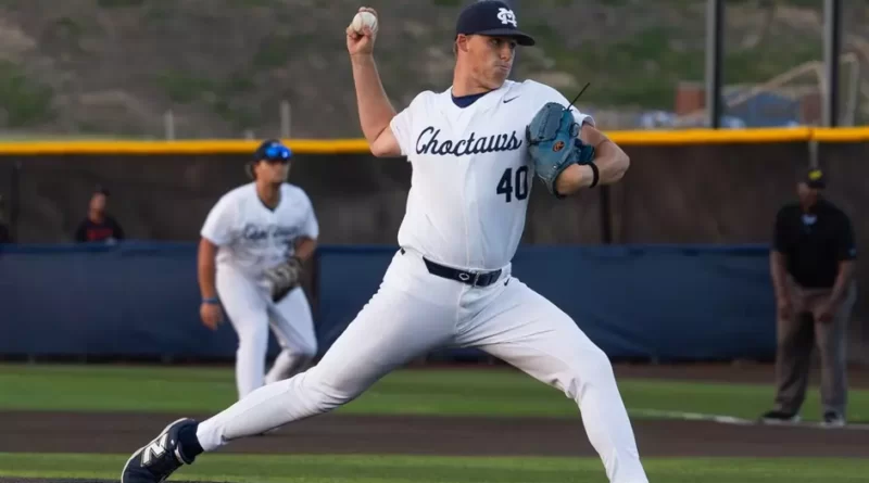 Mississippi College Baseball Sweeps Valdosta State in GSC Series Baseball: Choctaws Extinguish Valdosta in GSC Series