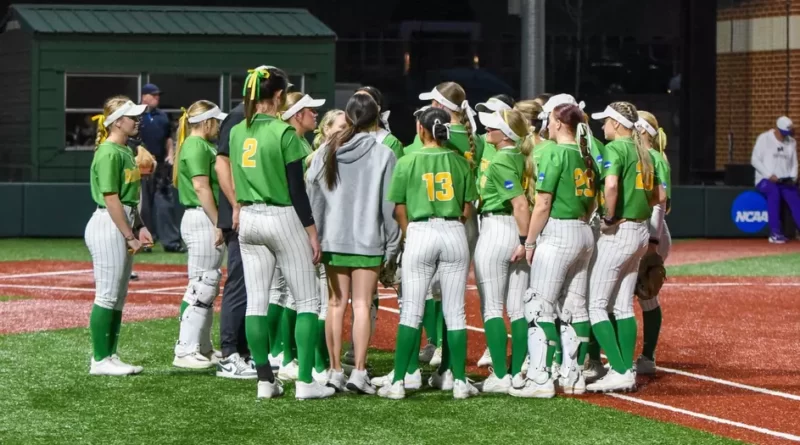 Blazers Split Doubleheader with Illinois Wesleyan; Win Streak Snapped at 10