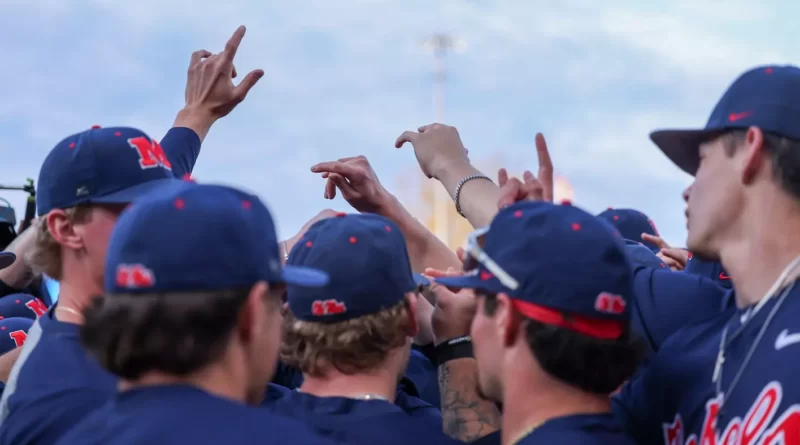 Mississippi State edges Ole Miss 5-4 in SEC baseball series opener Baseball Narrowly Falls to Mississippi State