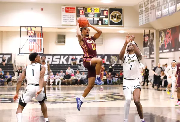 Hinds Men’s Basketball Wins in Overtime, Advances to Region 23 Semifinals Hinds Men's Basketball Advances to Region 23 Semifinals with OT Win Over MGCCC