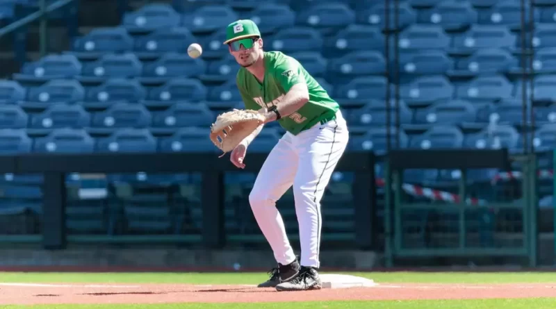 Belhaven Baseball Falls to Huntingdon in Doubleheader Blazers Baseball Wraps up Series at Huntingdon