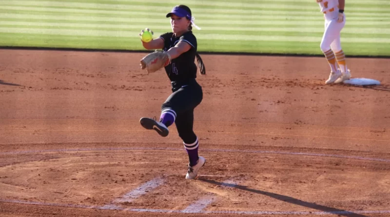 No. 9 Belhaven edges Millsaps softball in 8-inning thriller Softball Pushes No. 9 Belhaven to Extras, Falls 2-1