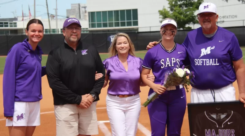 Millsaps Softball Wins Senior Day Thriller Over Rhodes, 6-5 Softball Celebrates Senior Day with 6-5, Walk-Off Victory