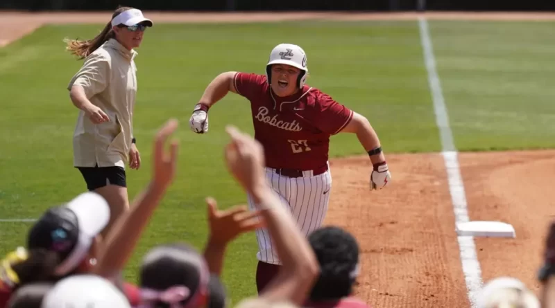 Jones College secures 12-game win streak with doubleheader sweep of Itawamba Jones wraps up regular season on 12-game win streak with ICC sweep