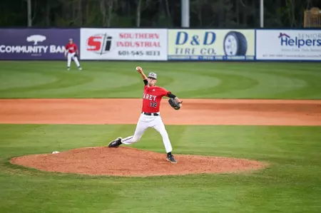 Carey beats No. 14 Loyola 4-3 behind dominant pitching Carey Secures 4–3 Win Over No. 14 Loyola