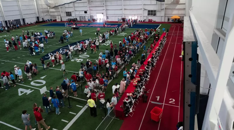 Ole Miss Hosts Meet the Rebels Day on April 25 Fan Information for Meet The Rebels Day