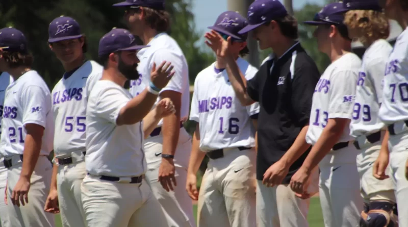 Millsaps Baseball Caps Regular Season with Thriller Against Southwestern Baseball Uses Thrilling Senior Day to Better Southwestern for Series Win