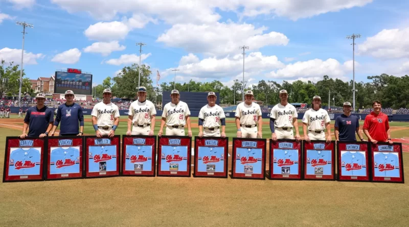 Ole Miss Baseball splits doubleheader with Texas A&M on Senior Day Baseball Wins Series Over Texas A&M on Senior Day