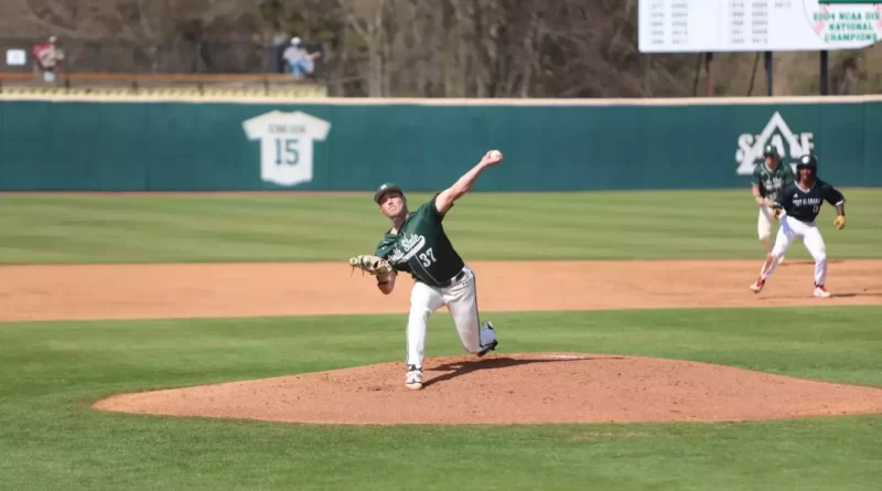 Delta State’s Byrd Named D2CCA South Region Pitcher of the Year Byrd Named D2CCA Pitcher of the Year; Three Statesmen earn All-Region Honors