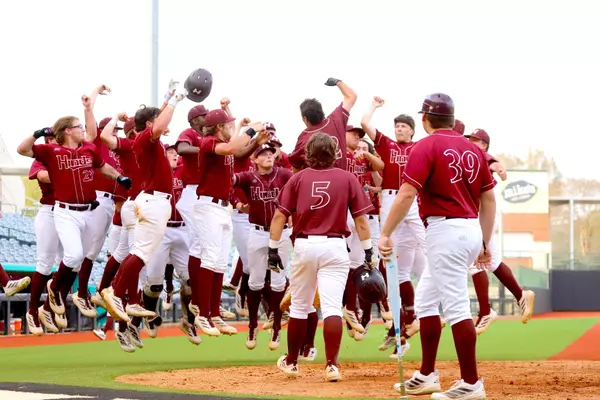 Hinds Baseball Beats Southwest Mississippi, Advances to Region 23 Tournament Hinds Powers Into Region 23 Tournament with 8–1 Victory