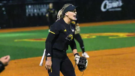 ULM edges Southern Miss 7-6 after late rally in softball series opener Softball’s Late Rally Falls Short in 7-6 Decision to ULM