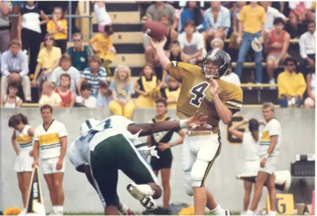 Southern Miss Football Debuts Future Legend Brett Favre 50 Years Ago 50 Years of The Rock – Tulane 1987