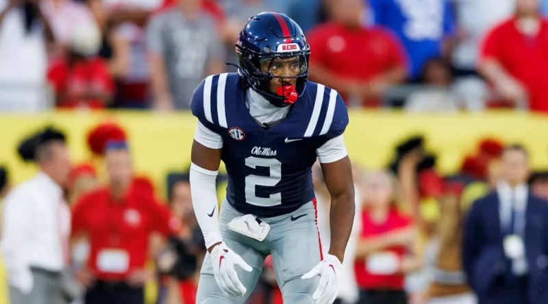 Ole Miss Looks to Upset No. 7 LSU in Top-10 Showdown Saturday Football vs. LSU: First Look