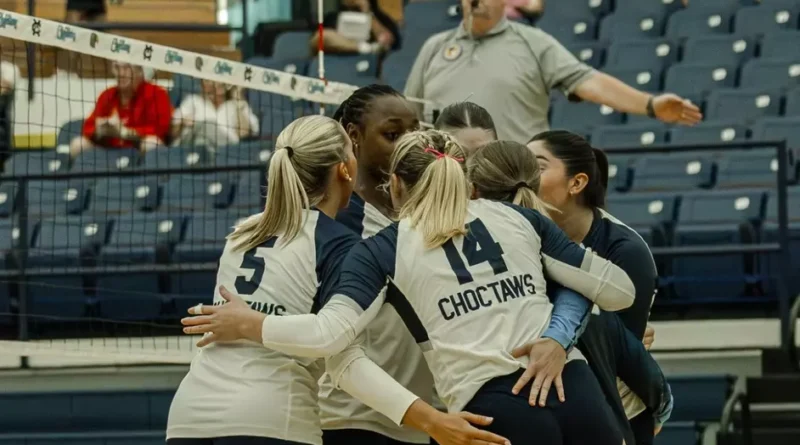 Holland Williams leads Mississippi Christian in five-set volleyball victory Volleyball: Holland Williams Shines with 20 Kills in Victory
