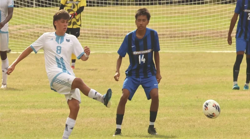 Men’s soccer falls in SLIAC opener to Spalding 6-1 Men’s soccer stumbles in SLIAC opener