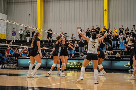 Southern Miss Volleyball Outlasts Little Rock in Five Sets Volleyball Fights Off Little Rock in Five-Set Victory