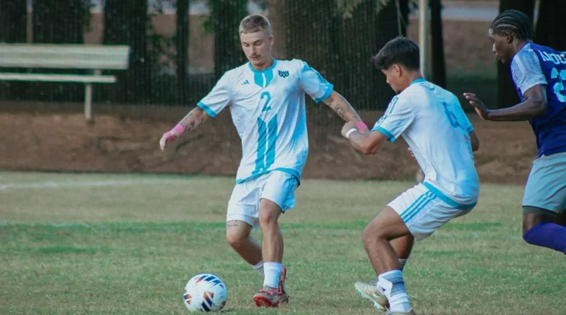 Men’s soccer loses to Huntingdon 4-0 in non-conference match Men’s soccer falls at Huntingdon, 4-0