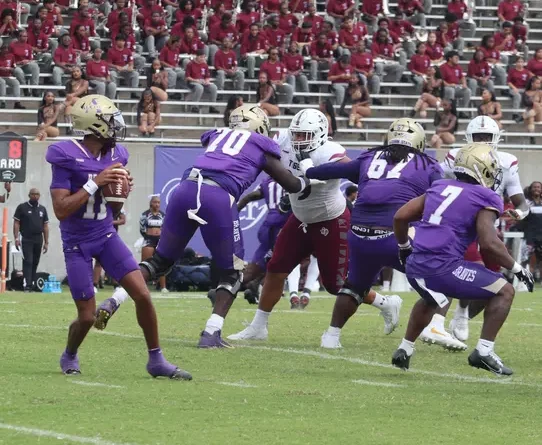 Alcorn State Beats Texas Southern in Overtime, 43-40 Robertson’s Four Touchdowns Lift Alcorn Past Texas Southern, 43-40, in Overtime Thriller