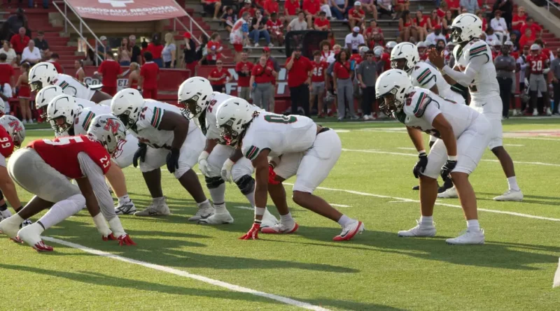 Mississippi Valley State Faces Lincoln (PA) at Soldier Field in Chicago Football Classic Delta Devils Head to Soldier Field for Chicago Football Classic Showdown with Lincoln (PA)