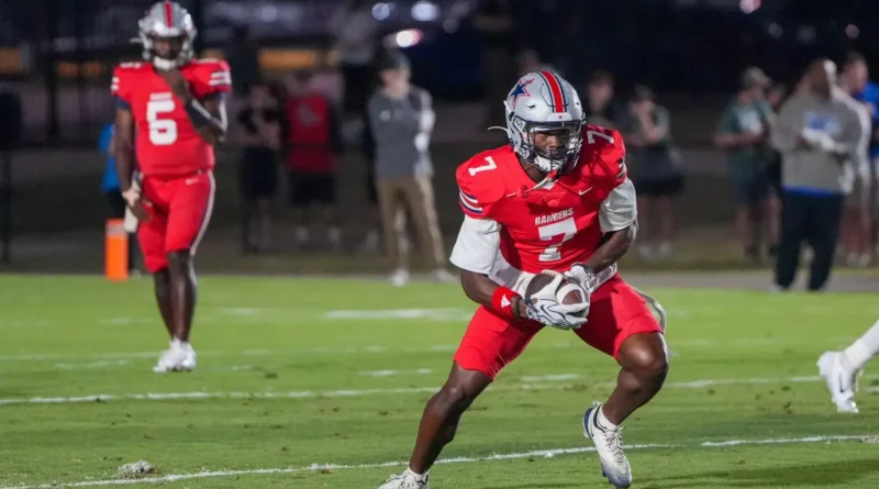 Northwest Mississippi football edges Northeast 20-10 in road victory #11 Northwest picks up a gritty 20-10 win on the road at Northeast