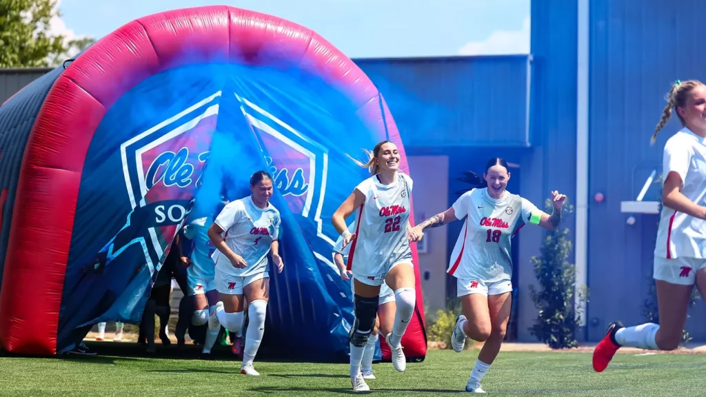 Soccer Begins Conference Play against Mississippi State