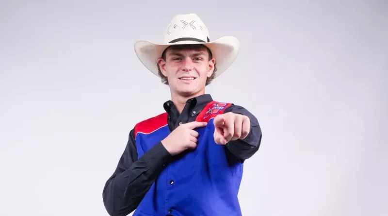 Sloan Stewart leads in steer wrestling after Boll Weevil Stampede Sloan Stewart continues strong start as he picks up win in steer wrestling at the Boll Weevil Stampe