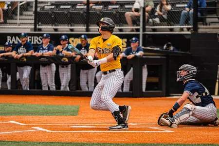 Gold Beats Black 7-6, Takes 2-1 Series Lead Gold Takes Game Three in Fall World Series Tuesday Night 7-6 to take Lead in Best of Five Set