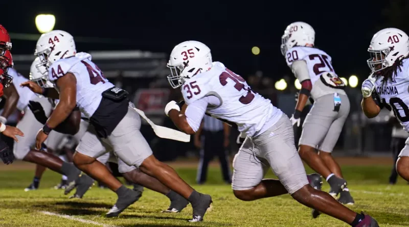 Coahoma Community College football team beats Mississippi Delta on the road Tigers spoil Mississippi Delta's homecoming with road victory