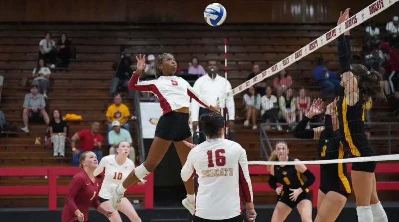 Jones College volleyball beats Pearl River 3-1 in conference match No. 22 Jones avenges early-season loss, downs No. 25 Pearl River 3-1