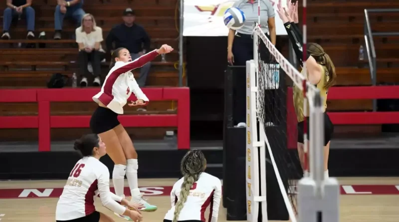 Jones College volleyball earns home playoff match Bobcat volleyball to host NJCAA Region 23 Quarterfinal on Wednesday