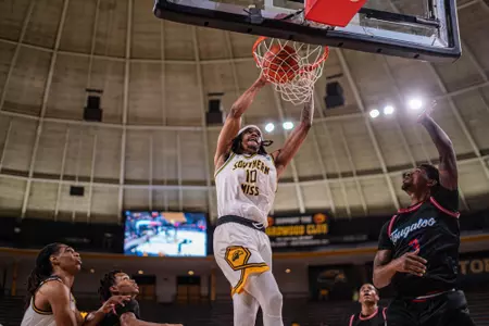 Isaac Taveras Named Sun Belt Preseason Player of the Year Isaac Taveras Named Sun Belt Preseason Player of the Year by League’s Coaches; Team Picked to Finish